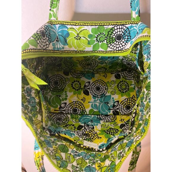 Excellent VERA BRADLEY 💚 Floral LARGE Tote w/Zipper HOST PICK - Picture 4 of 8